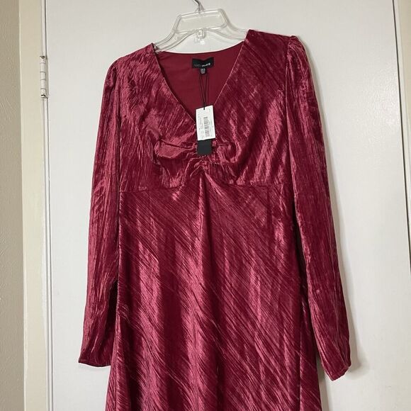 NEW! Lucy Paris Cranberry red velvet long sleeve v-neck midi dress Large - Picture 3 of 7